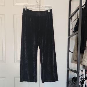Goldie Black Velvet Wide Leg Pants Size Medium